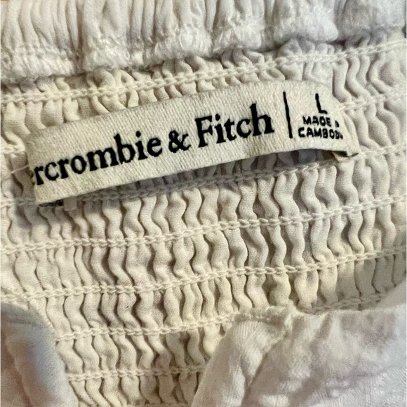 Abercrombie & Fitch Crop White Blouse with Sleeves - Picture 5 of 5